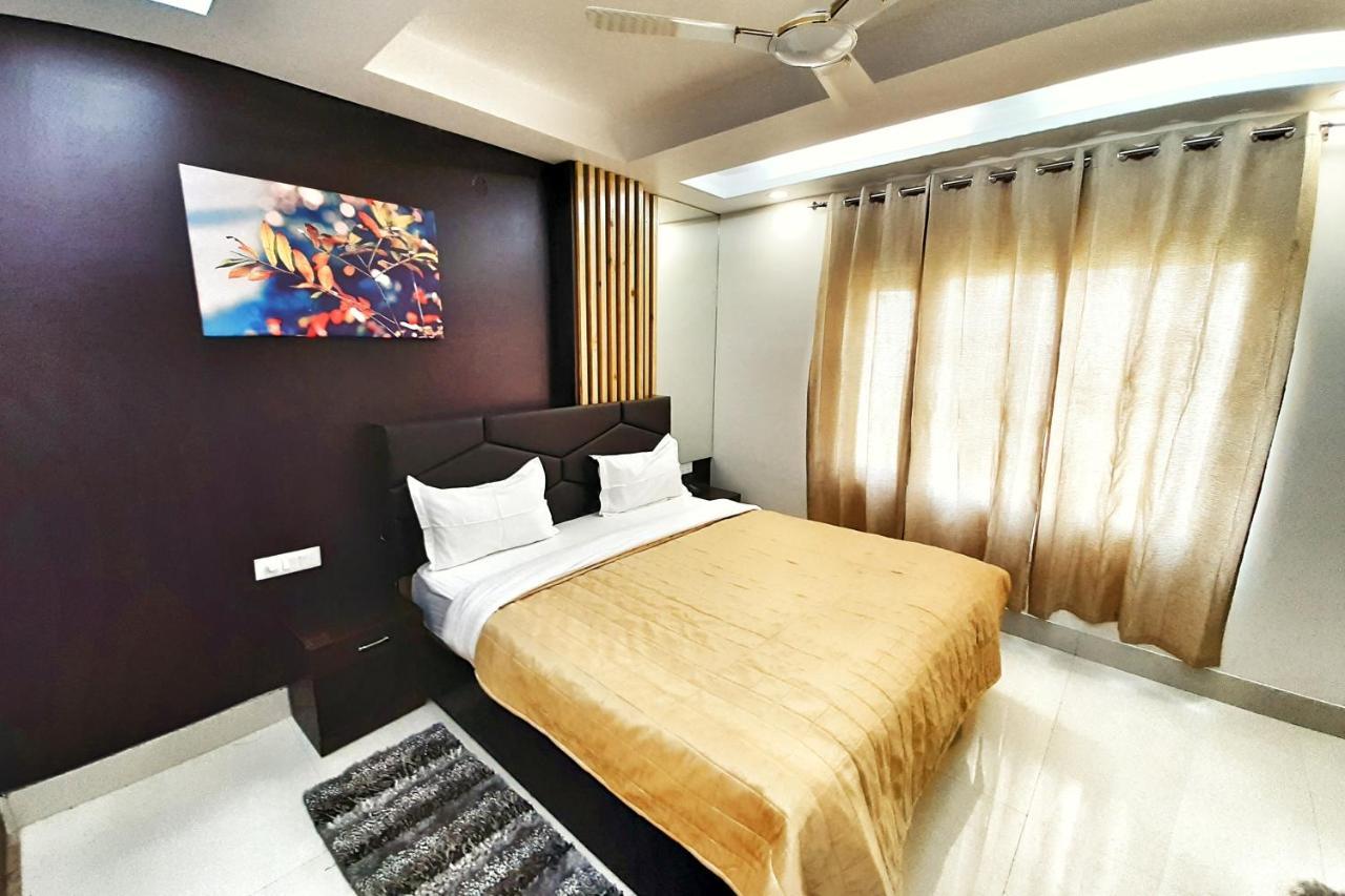 Hotel Aerocity Purple Orchid New Delhi Exterior foto