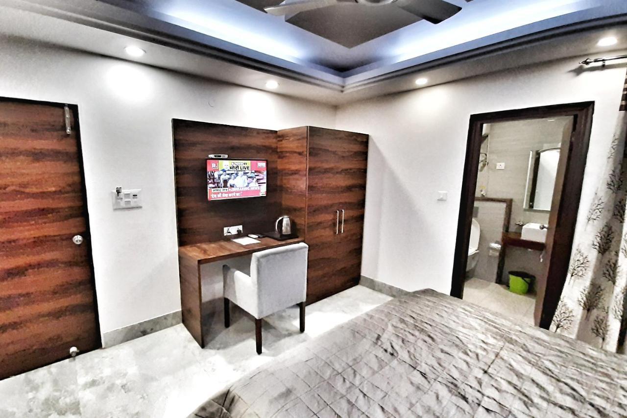 Hotel Aerocity Purple Orchid New Delhi Exterior foto